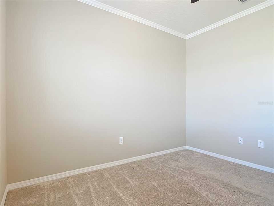 На продажу: $409,900 (3 спален, 2 ванн, 1825 Квадратных фут)