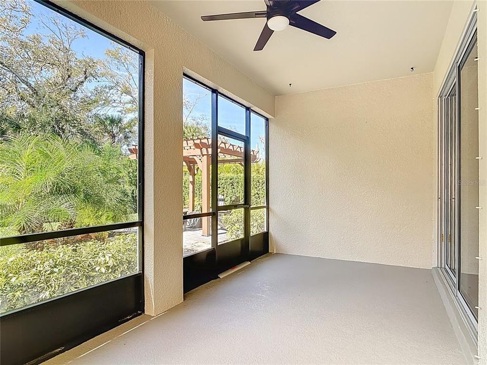 На продажу: $409,900 (3 спален, 2 ванн, 1825 Квадратных фут)