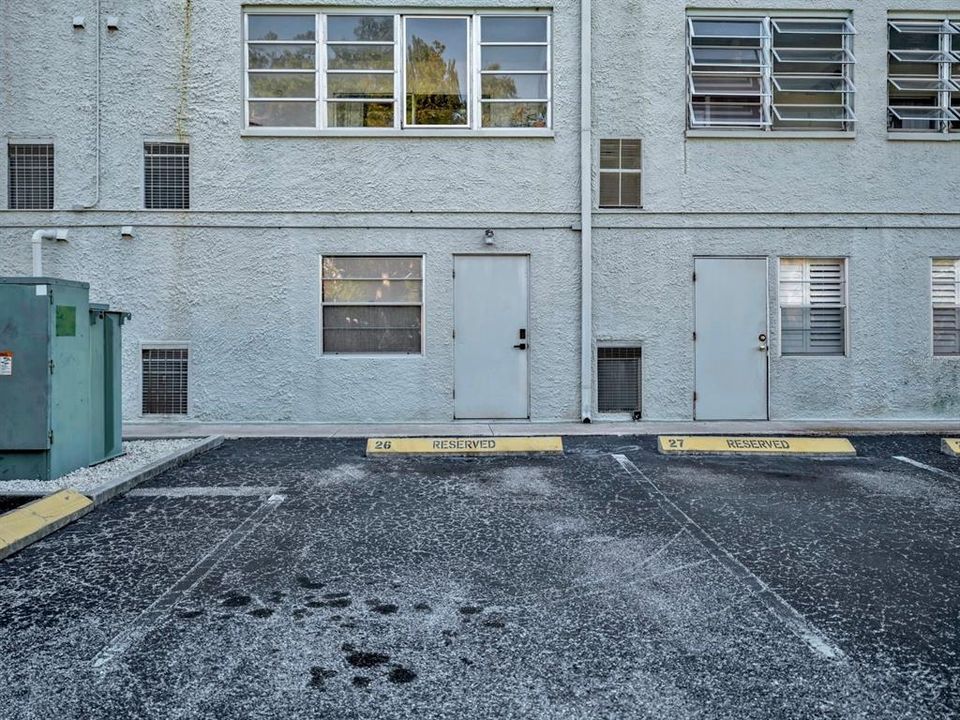 待售: $249,900 (2 贝兹, 1 浴室, 1085 平方英尺)