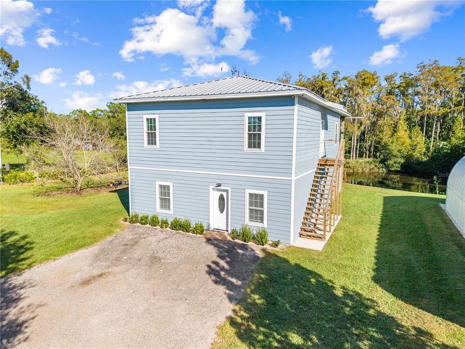 For Sale: $975,000 (6 beds, 6 baths, 3791 Square Feet)