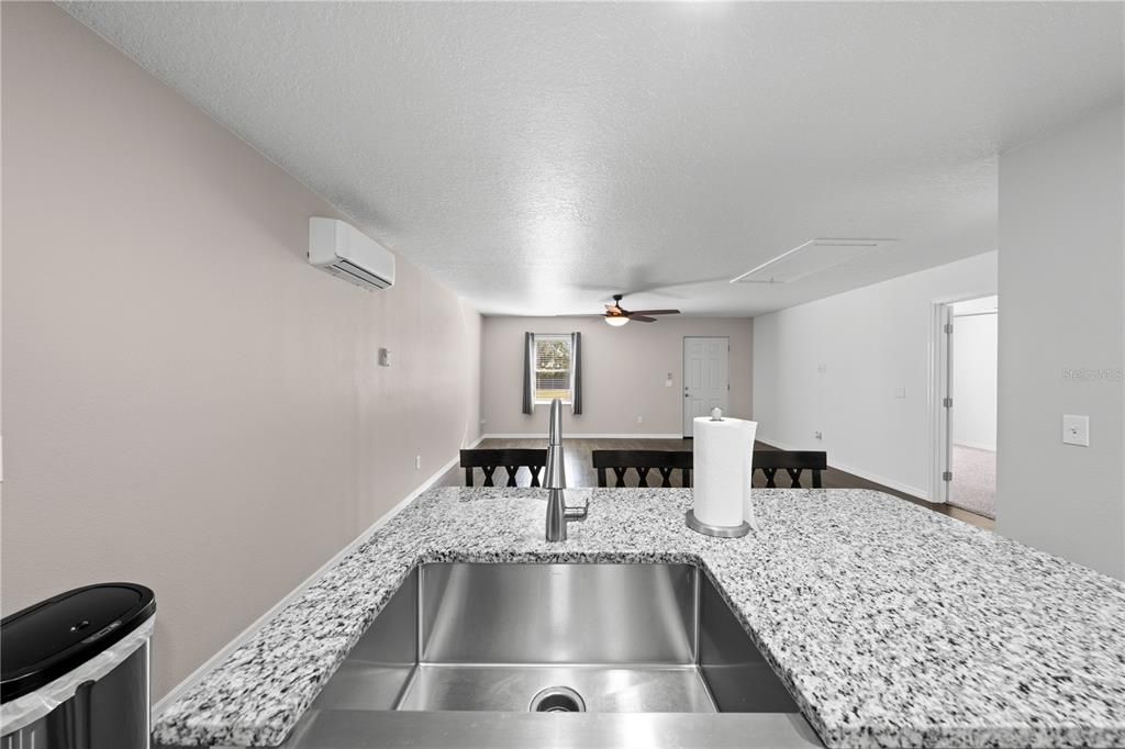 For Sale: $975,000 (6 beds, 6 baths, 3791 Square Feet)