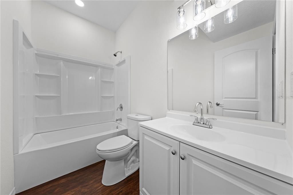 For Sale: $975,000 (6 beds, 6 baths, 3791 Square Feet)