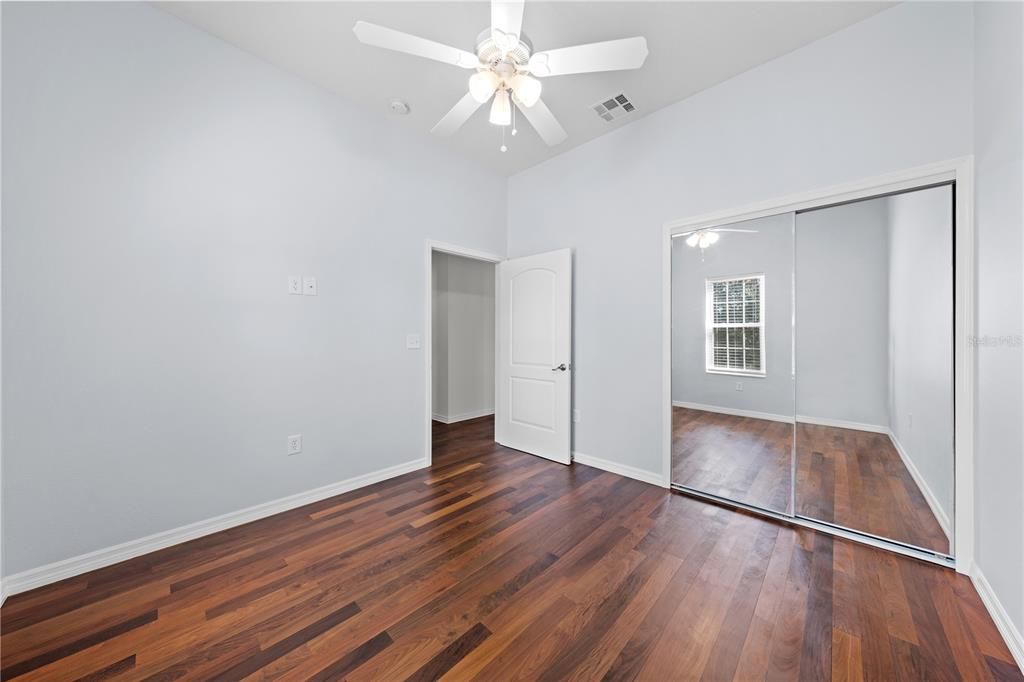 For Sale: $975,000 (6 beds, 6 baths, 3791 Square Feet)