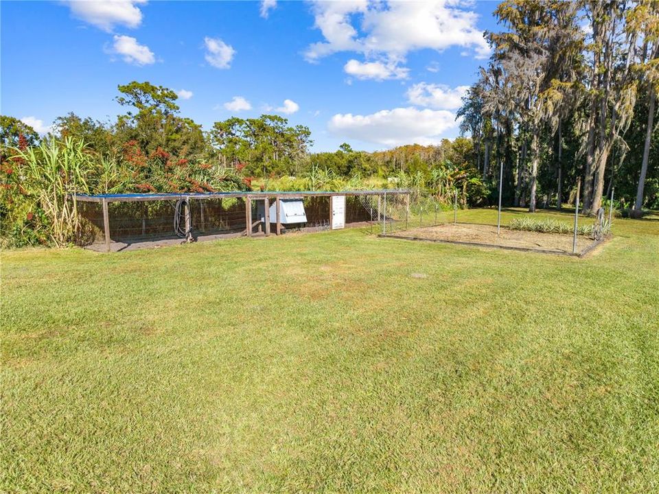 For Sale: $975,000 (6 beds, 6 baths, 3791 Square Feet)