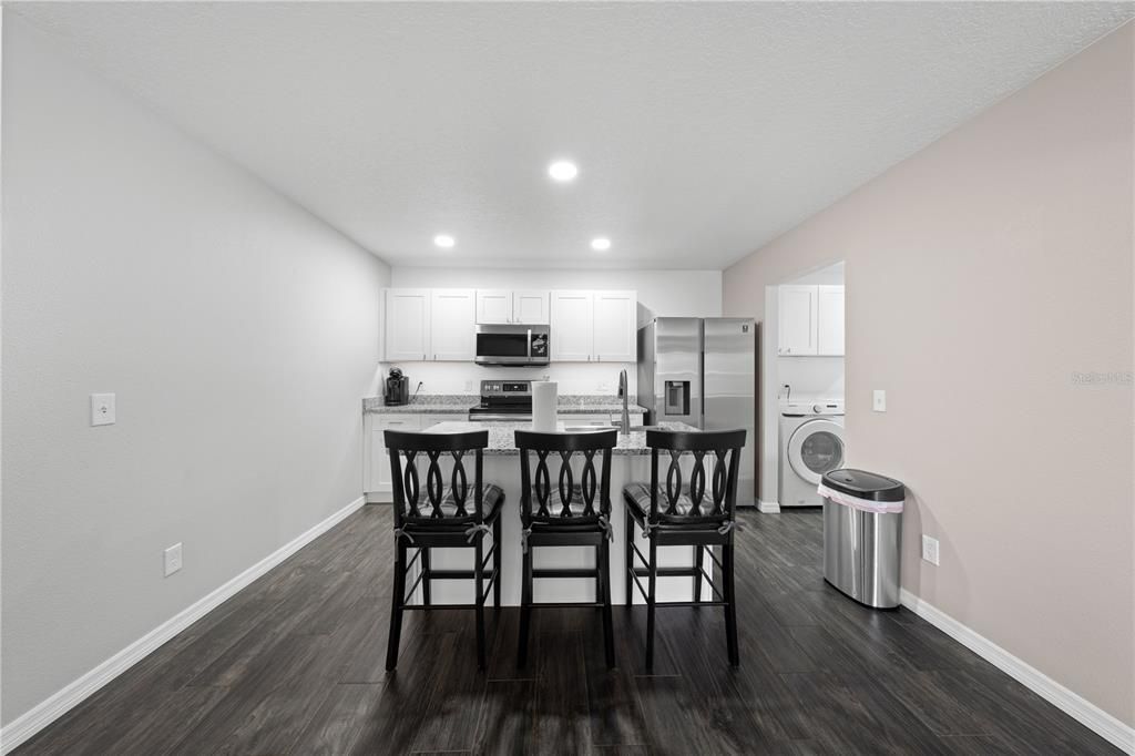 For Sale: $975,000 (6 beds, 6 baths, 3791 Square Feet)