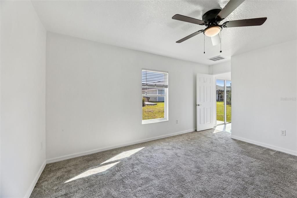 На продажу: $328,000 (3 спален, 2 ванн, 1260 Квадратных фут)