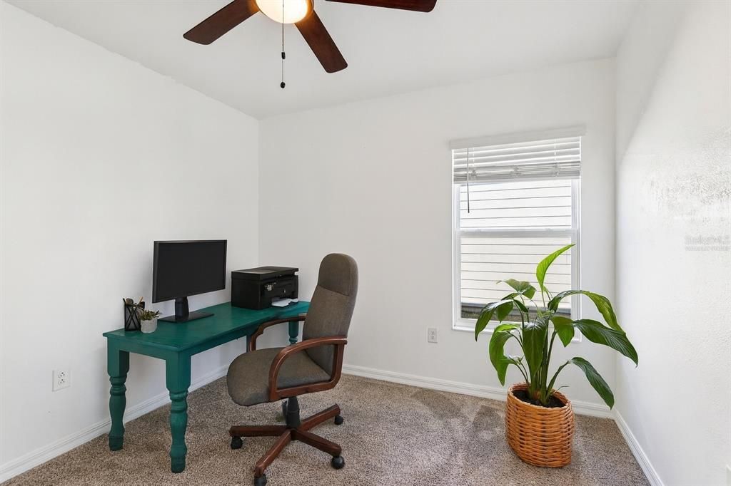 На продажу: $328,000 (3 спален, 2 ванн, 1260 Квадратных фут)