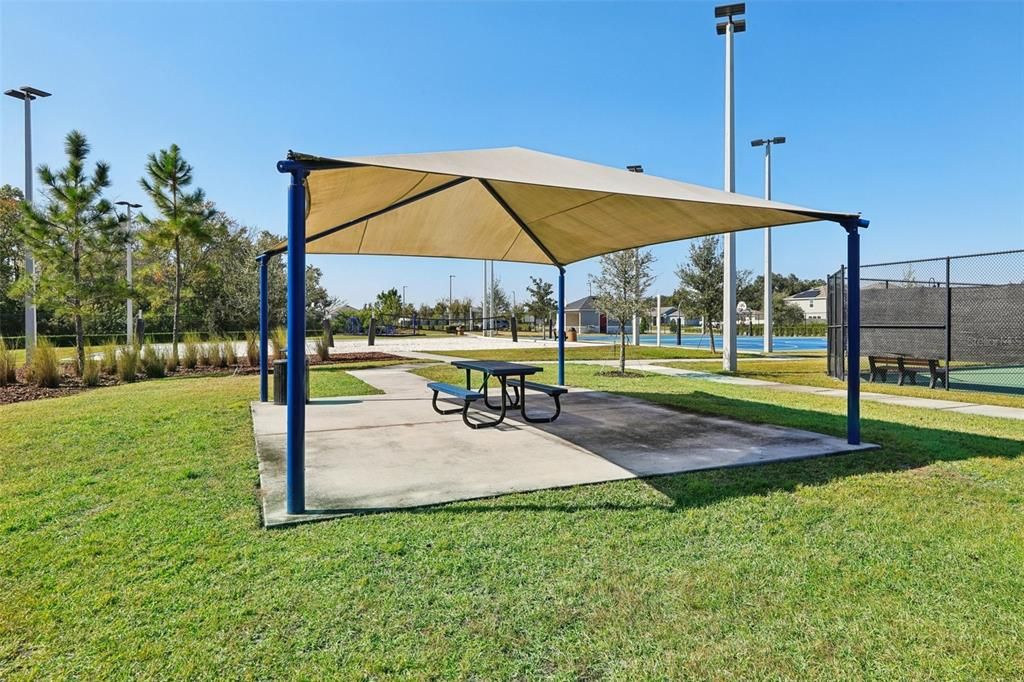 На продажу: $328,000 (3 спален, 2 ванн, 1260 Квадратных фут)