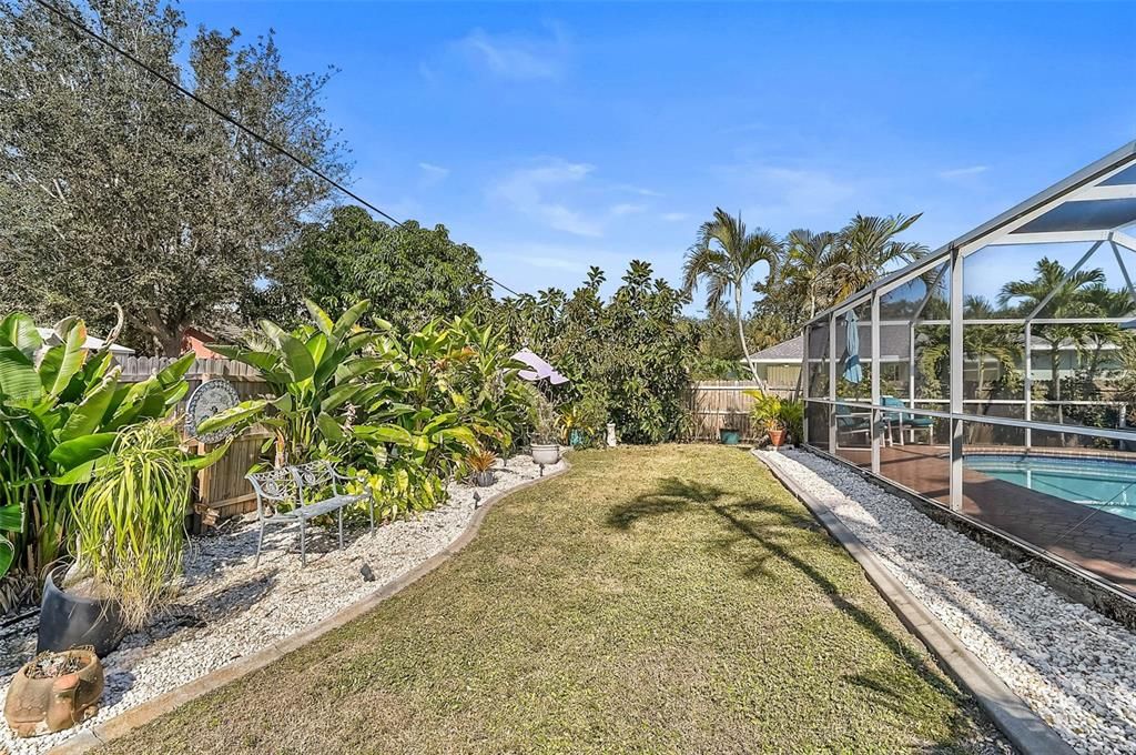 На продажу: $429,900 (3 спален, 2 ванн, 2078 Квадратных фут)