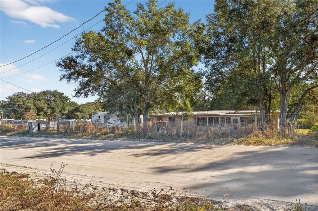 En Venta: $159,900 (1.23 acres)