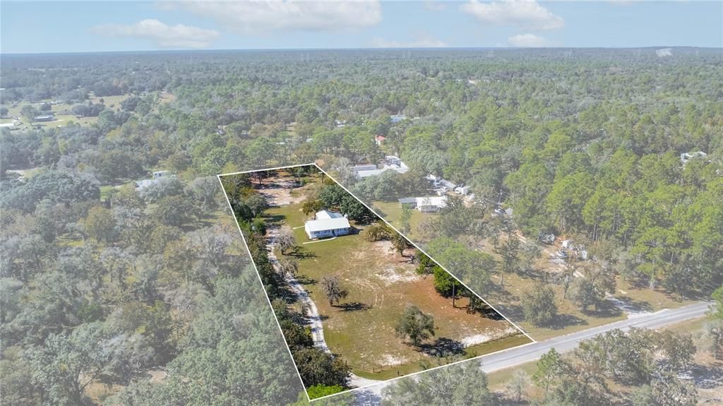 合同活跃: $345,000 (3 贝兹, 3 浴室, 1883 平方英尺)