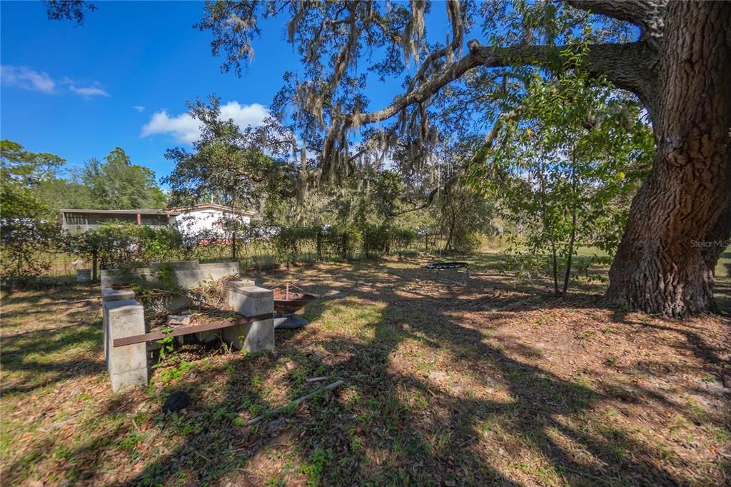 合同活跃: $345,000 (3 贝兹, 3 浴室, 1883 平方英尺)