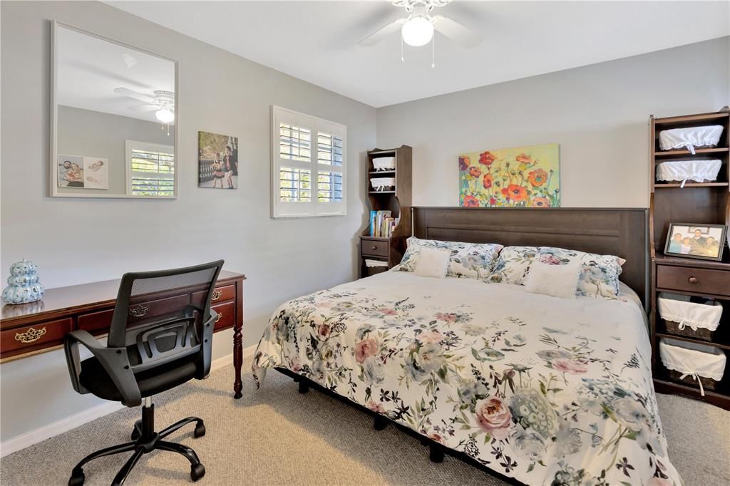 En Venta: $1,400,000 (5 camas, 3 baños, 3350 Pies cuadrados)