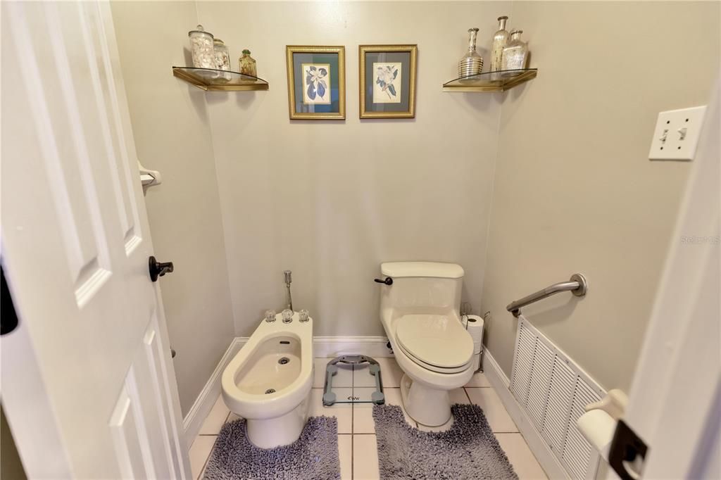 En Venta: $1,400,000 (5 camas, 3 baños, 3350 Pies cuadrados)