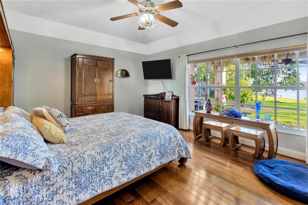 En Venta: $1,400,000 (5 camas, 3 baños, 3350 Pies cuadrados)