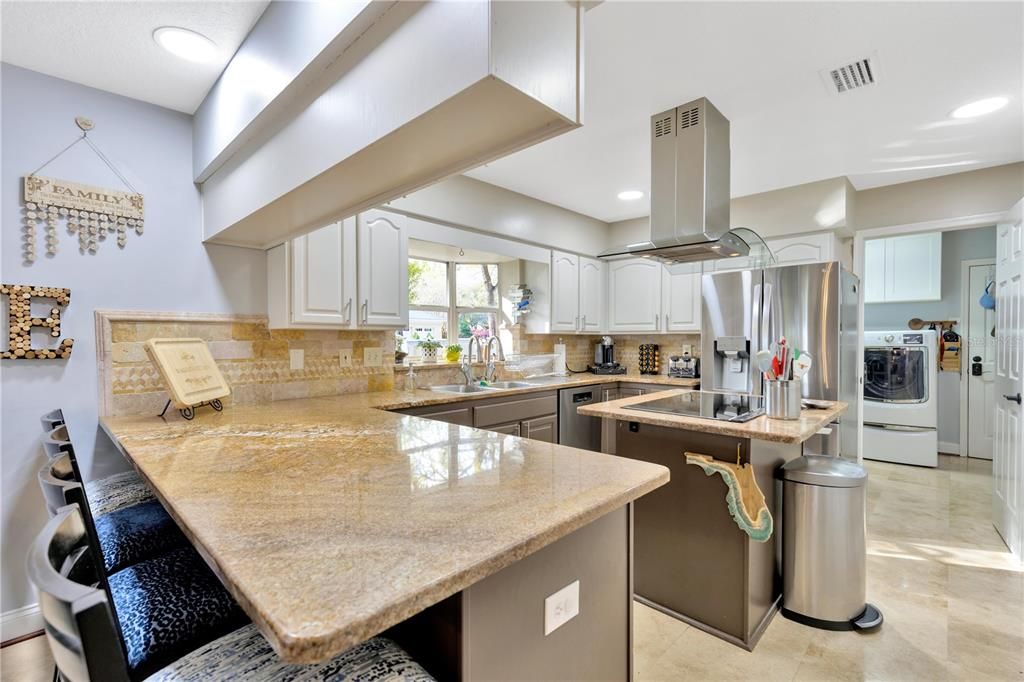 En Venta: $1,400,000 (5 camas, 3 baños, 3350 Pies cuadrados)