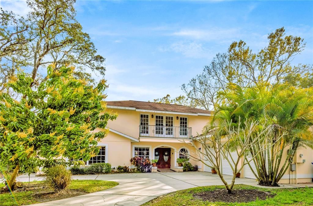 En Venta: $1,400,000 (5 camas, 3 baños, 3350 Pies cuadrados)