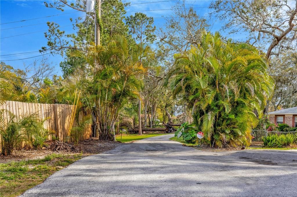 En Venta: $1,400,000 (5 camas, 3 baños, 3350 Pies cuadrados)