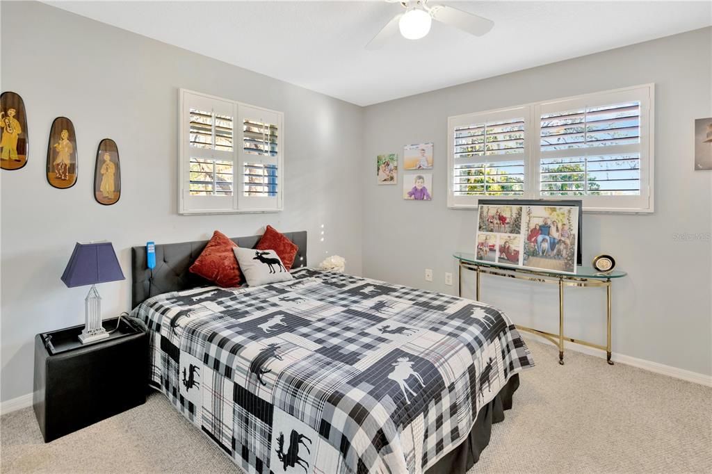 En Venta: $1,400,000 (5 camas, 3 baños, 3350 Pies cuadrados)