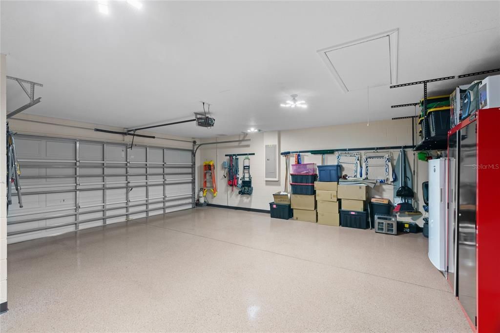 На продажу: $339,000 (3 спален, 2 ванн, 2093 Квадратных фут)