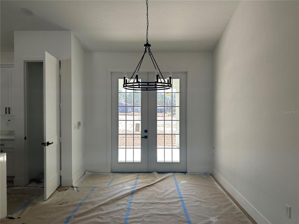 Active With Contract: $489,900 (4 beds, 2 baths, 2073 Square Feet)