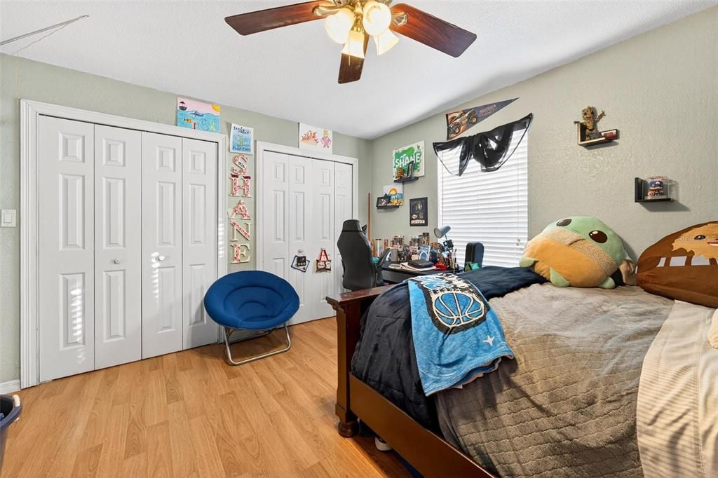 Под контрактом: $319,000 (3 спален, 2 ванн, 1155 Квадратных фут)