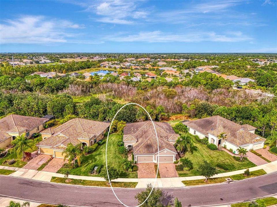 Active With Contract: $385,000 (2 beds, 2 baths, 1523 Square Feet)