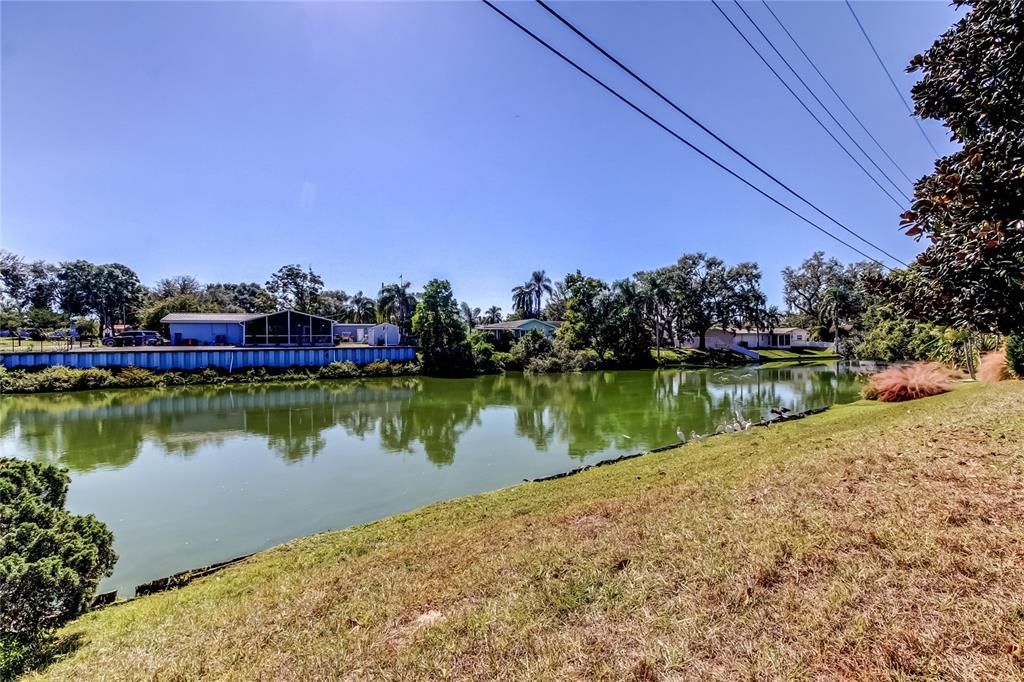 For Sale: $179,900 (2 beds, 1 baths, 1080 Square Feet)