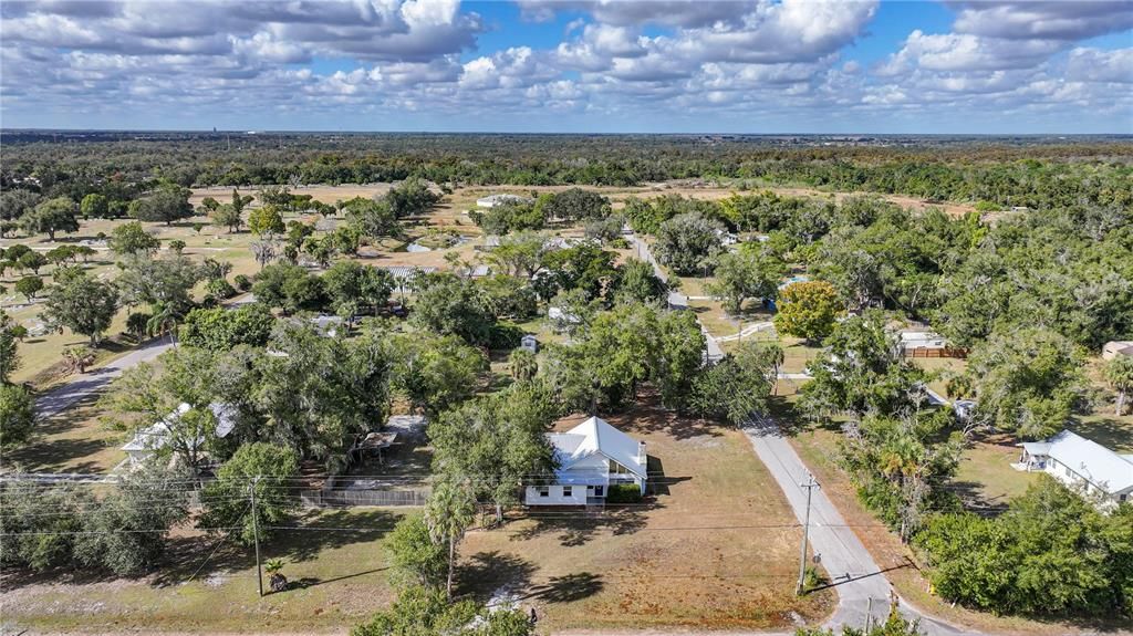Active With Contract: $285,000 (3 beds, 2 baths, 1564 Square Feet)