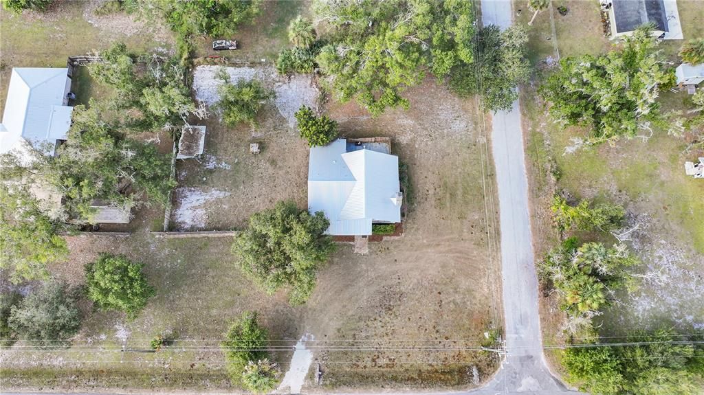 Active With Contract: $285,000 (3 beds, 2 baths, 1564 Square Feet)