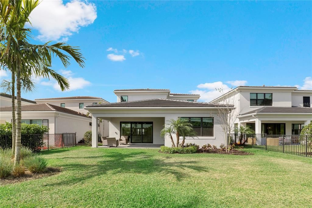 合同活跃: $1,450,000 (3 贝兹, 3 浴室, 3162 平方英尺)