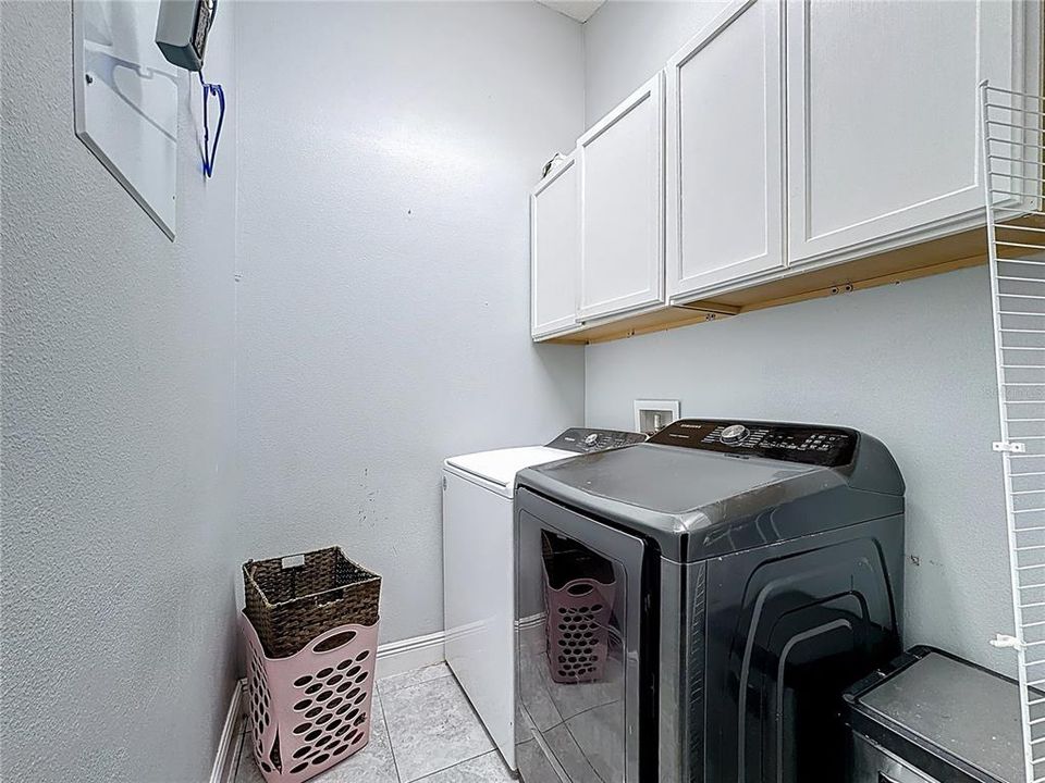 Active With Contract: $330,000 (4 beds, 3 baths, 1999 Square Feet)