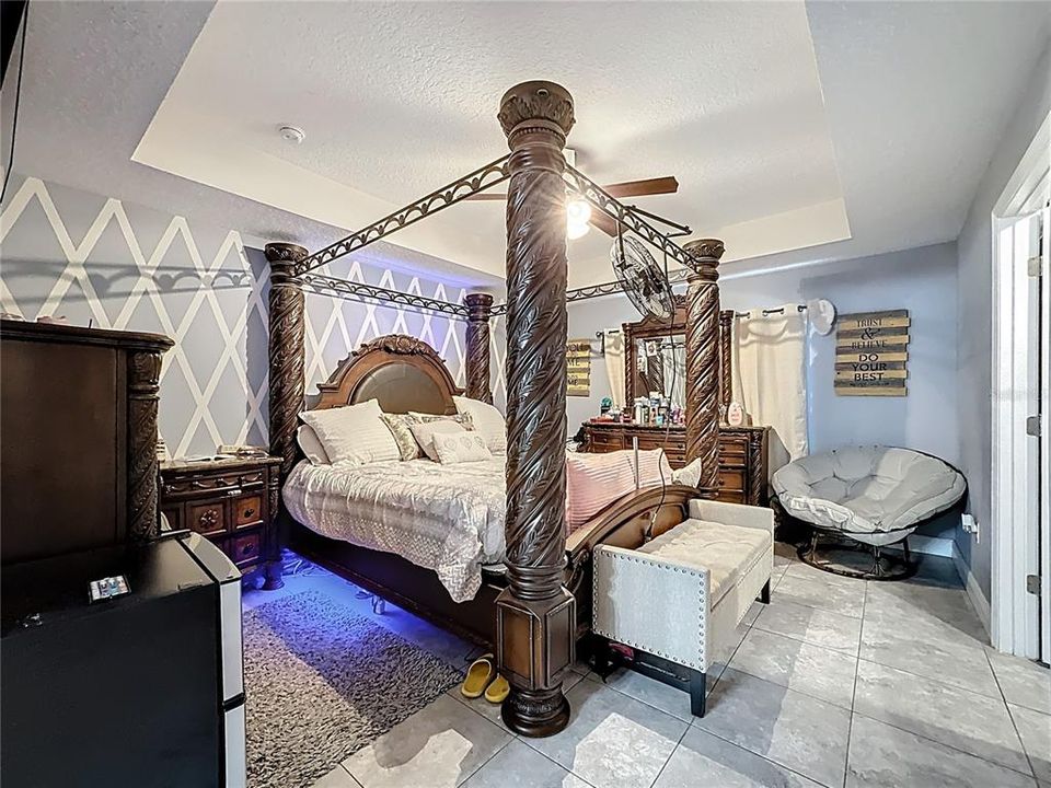 Active With Contract: $330,000 (4 beds, 3 baths, 1999 Square Feet)