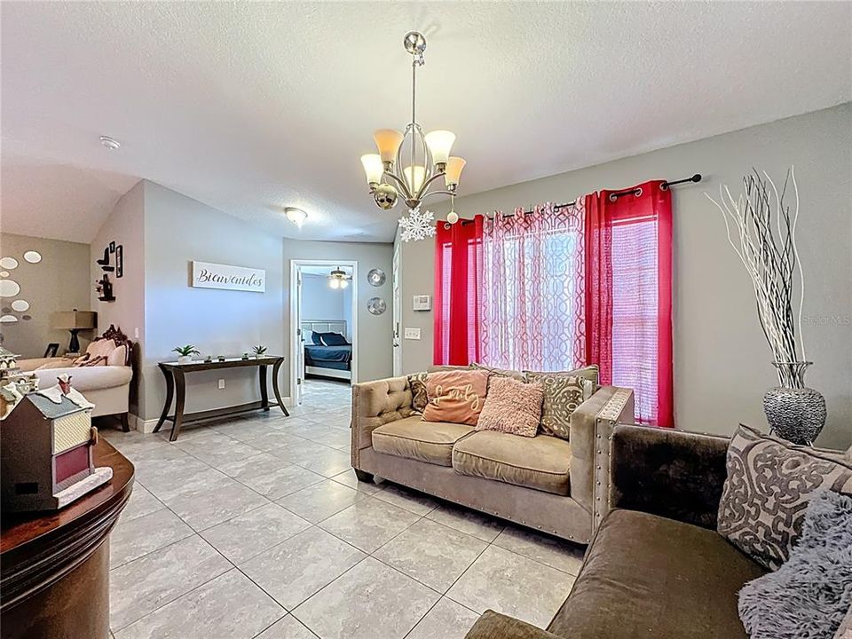 Active With Contract: $330,000 (4 beds, 3 baths, 1999 Square Feet)