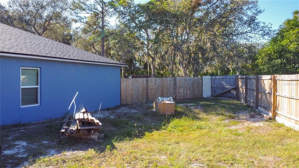 Active With Contract: $330,000 (4 beds, 3 baths, 1999 Square Feet)