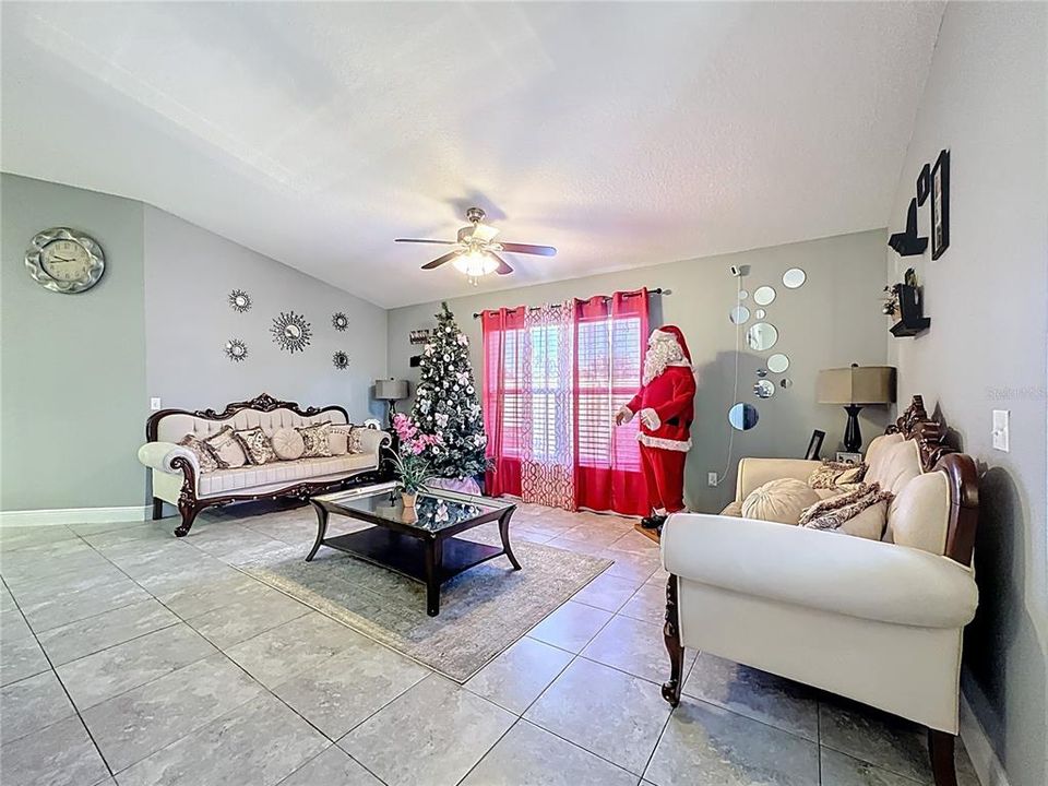 Active With Contract: $330,000 (4 beds, 3 baths, 1999 Square Feet)