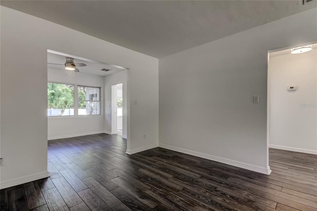 En Venta: $399,900 (2 camas, 2 baños, 1434 Pies cuadrados)