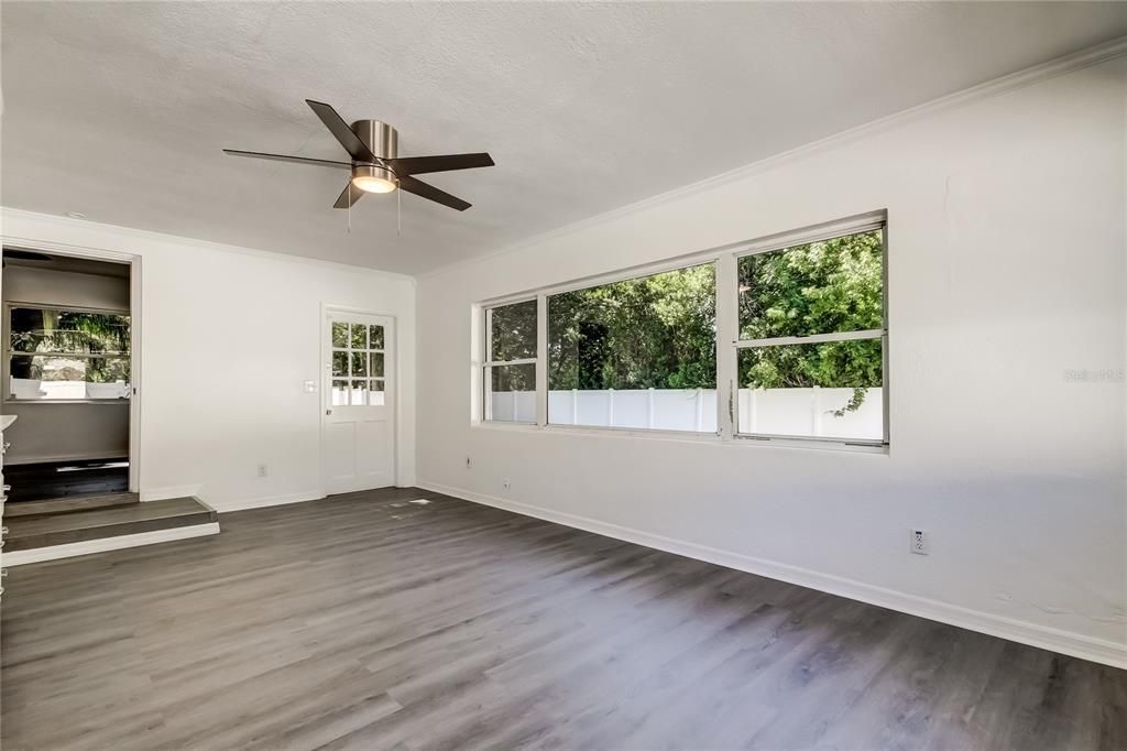 En Venta: $399,900 (2 camas, 2 baños, 1434 Pies cuadrados)