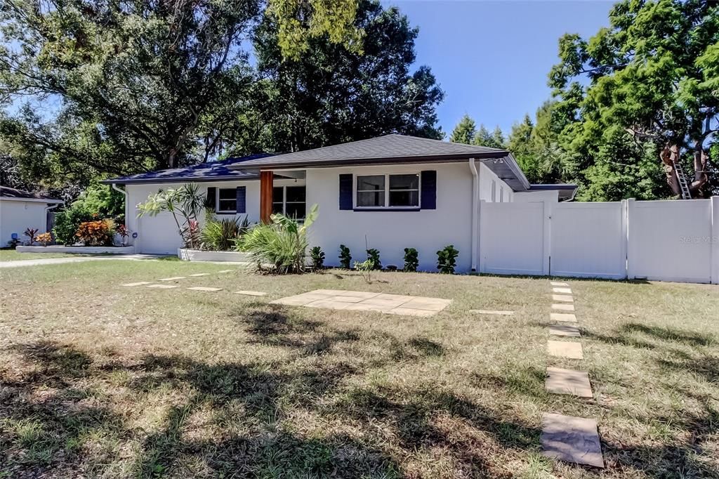 En Venta: $399,900 (2 camas, 2 baños, 1434 Pies cuadrados)