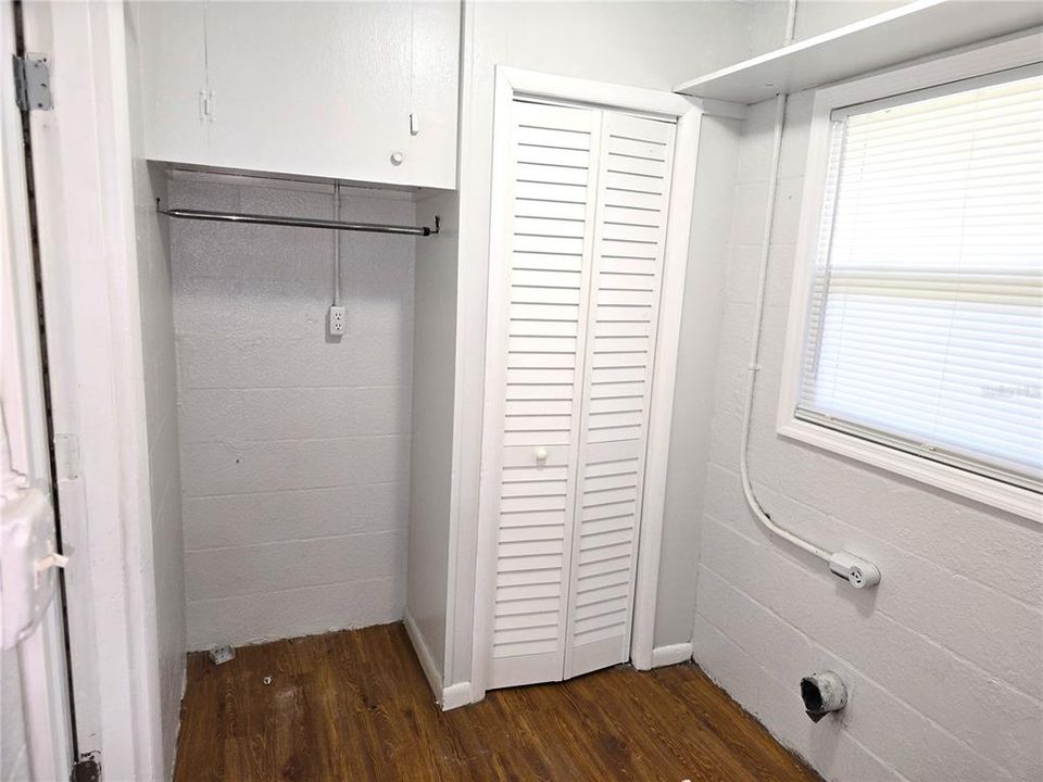 For Sale: $284,900 (3 beds, 2 baths, 1112 Square Feet)