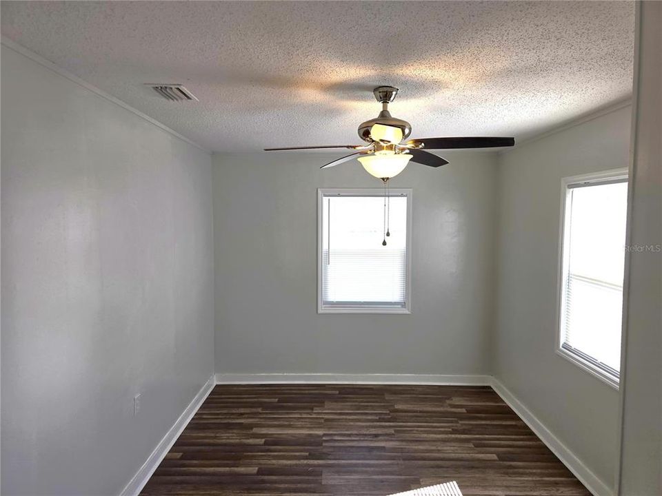 For Sale: $284,900 (3 beds, 2 baths, 1112 Square Feet)