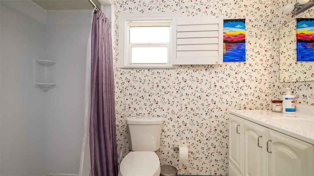 For Sale: $229,000 (2 beds, 2 baths, 1194 Square Feet)