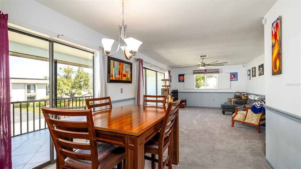 For Sale: $229,000 (2 beds, 2 baths, 1194 Square Feet)