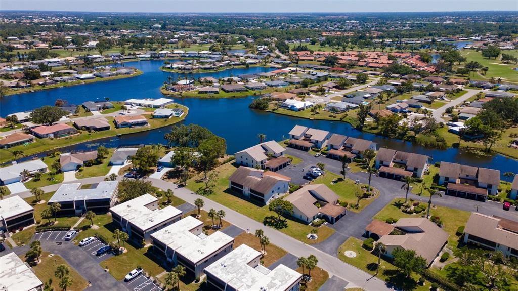 For Sale: $229,000 (2 beds, 2 baths, 1194 Square Feet)