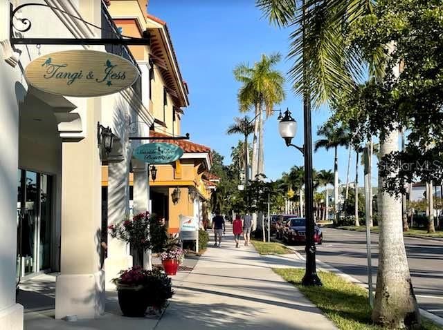 For Sale: $229,000 (2 beds, 2 baths, 1194 Square Feet)