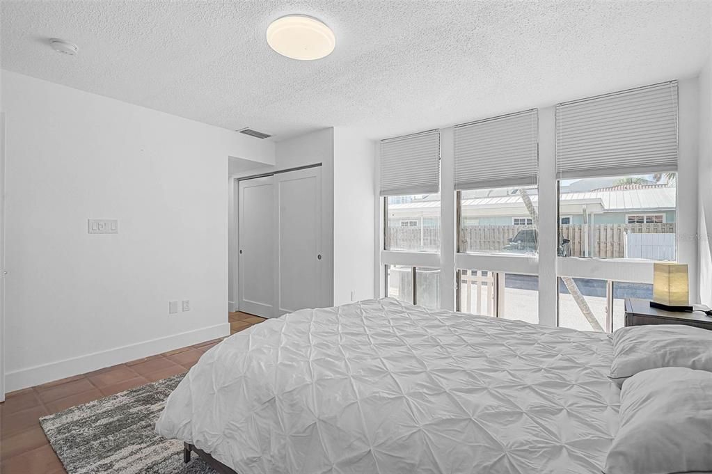 В аренду: $5,000 (2 спален, 2 ванн, 1090 Квадратных фут)