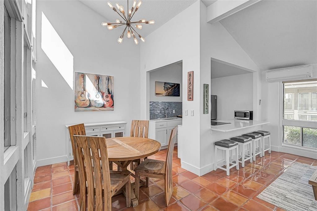 В аренду: $5,000 (2 спален, 2 ванн, 1090 Квадратных фут)