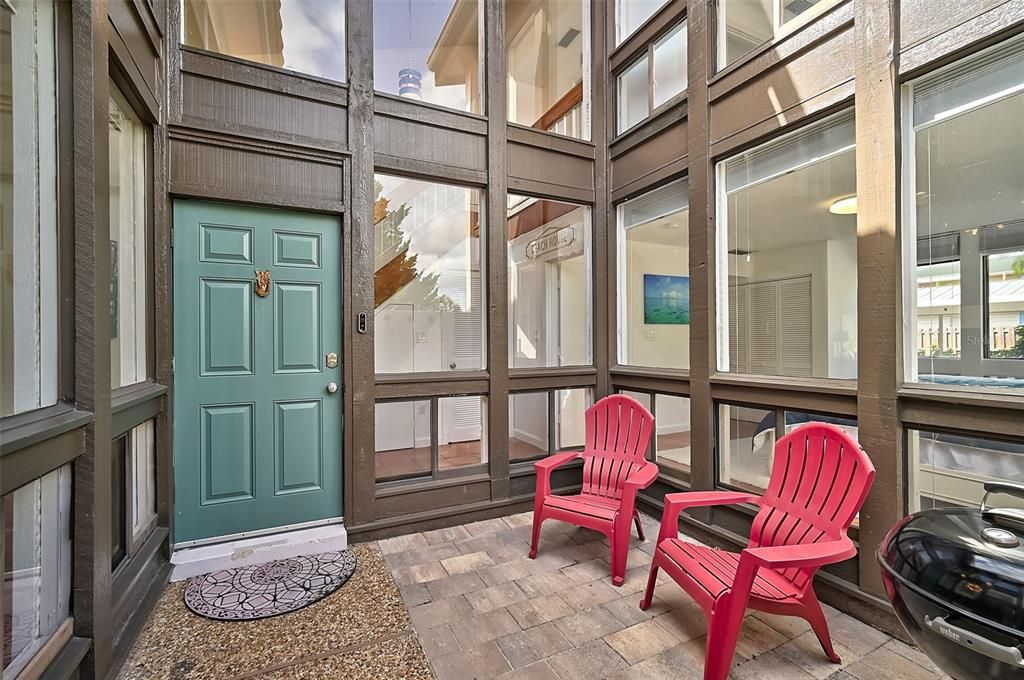 В аренду: $5,000 (2 спален, 2 ванн, 1090 Квадратных фут)