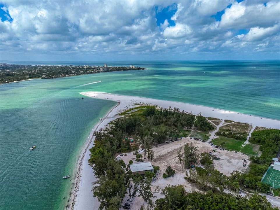 В аренду: $5,000 (2 спален, 2 ванн, 1090 Квадратных фут)