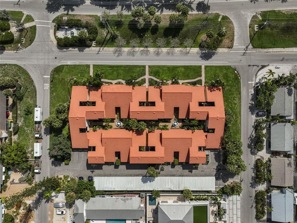 В аренду: $5,000 (2 спален, 2 ванн, 1090 Квадратных фут)